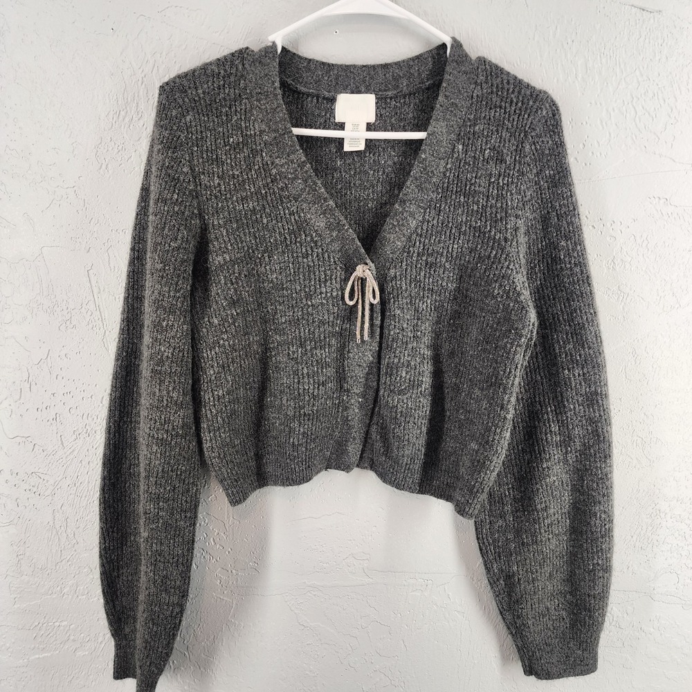 H&M Gray Ribbed Knit Rhinestone Bow Cropped Cardigan Sweater XS Womens